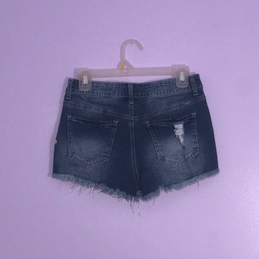 NWOT High Waisted Flower Embellished Jean Shorts Size 5 - Picture 4 of 8